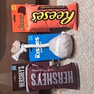 (3) HERSHEY'S DOG LOVERS pet squeaky toys!